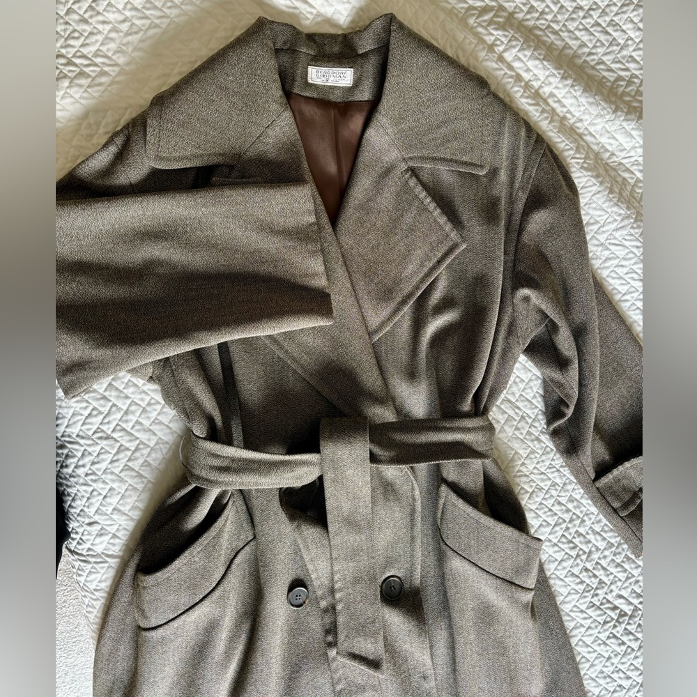 BERGDORF GOODMAN Vintage 100% Pure Wool Coat